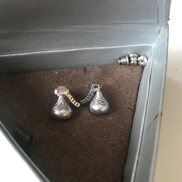 RARE 925 Hershey Kiss studs from the Hershey store in nyc - Picture 1 of 9